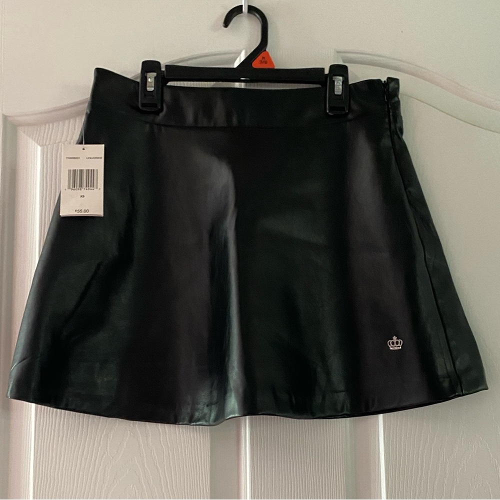Black pho leather skirt